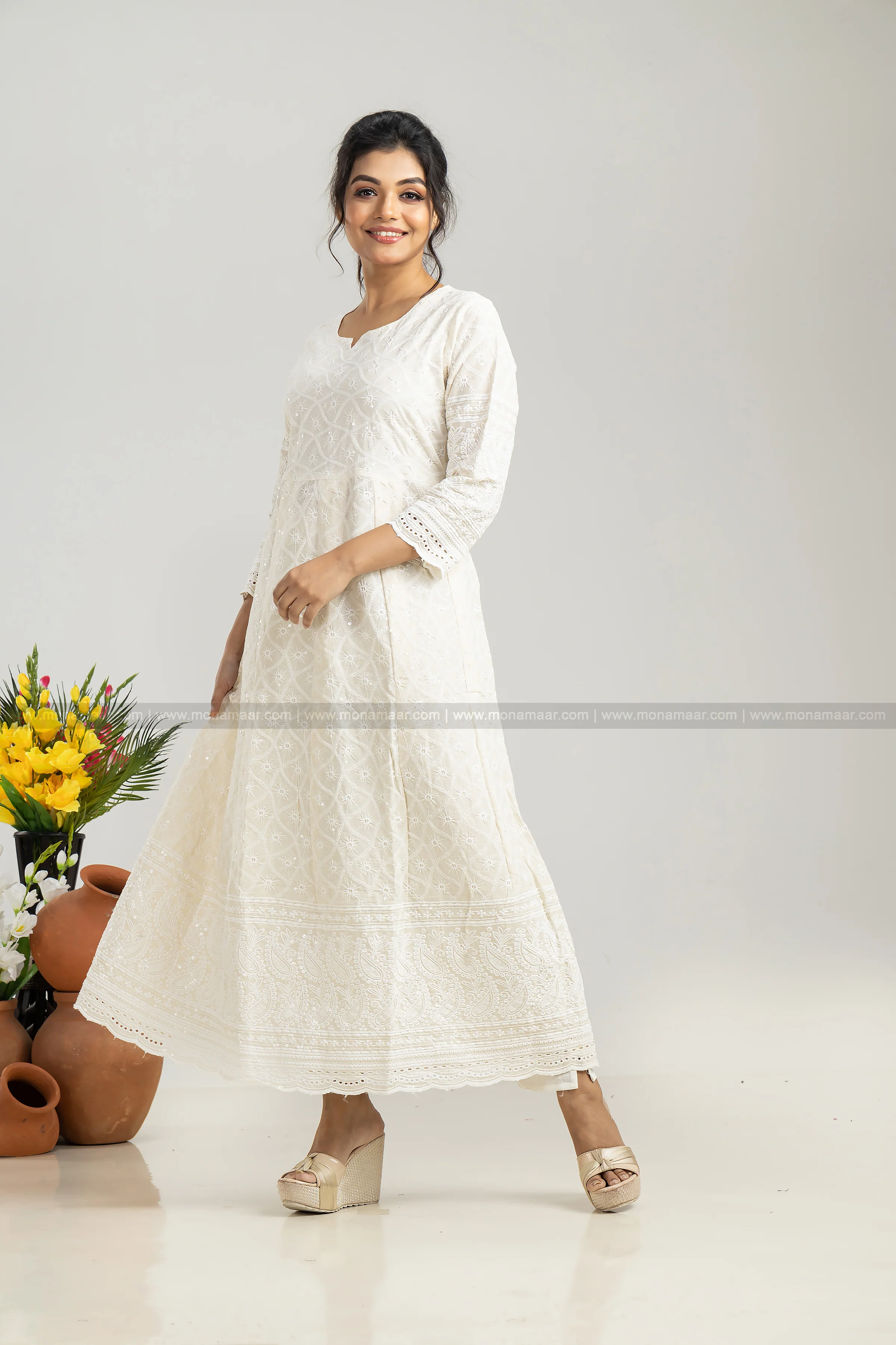 White Chikankari Kurti Set - Image 4