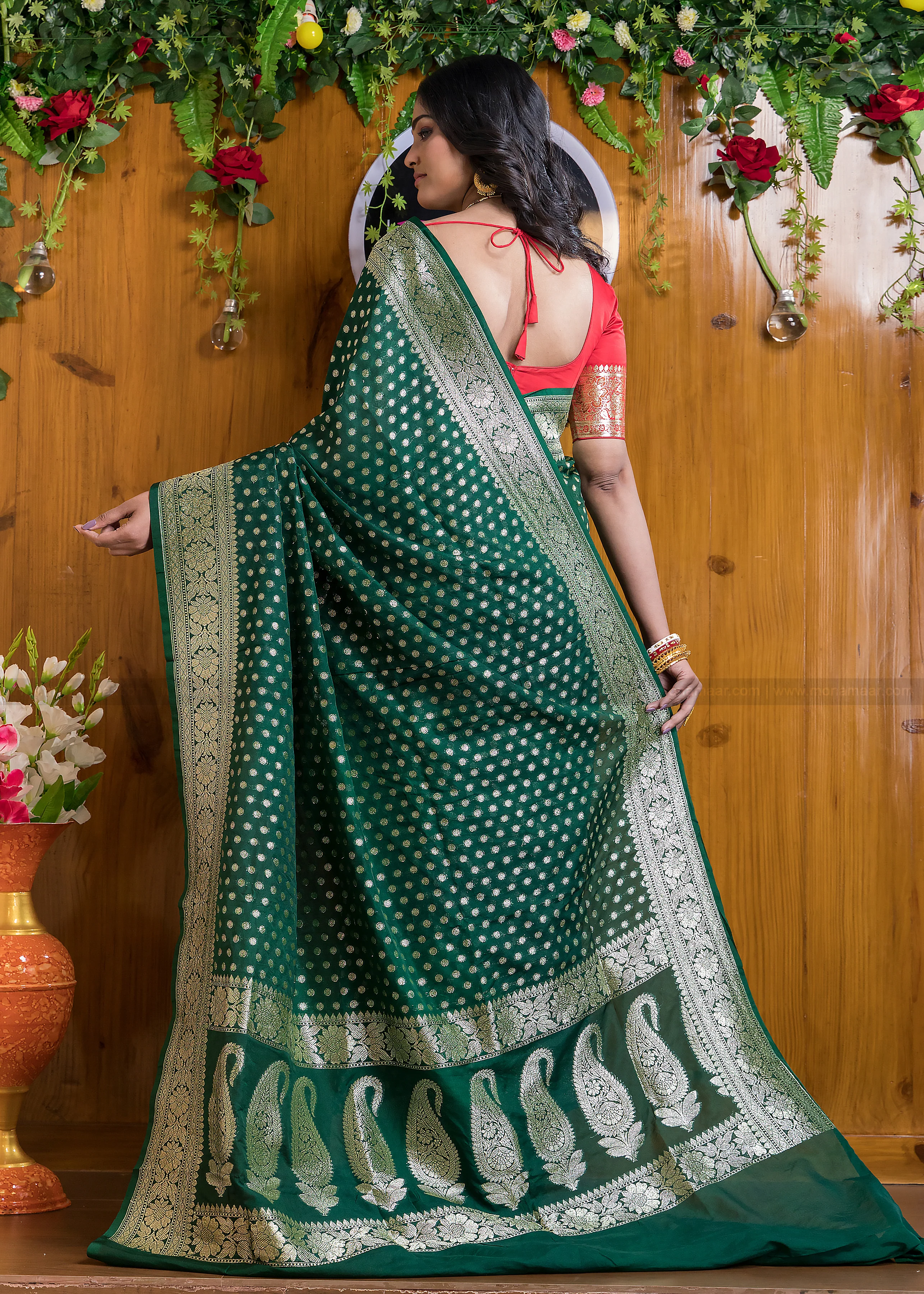 Worldly Green Banarasi Semi Katan Silk Saree - Image 4