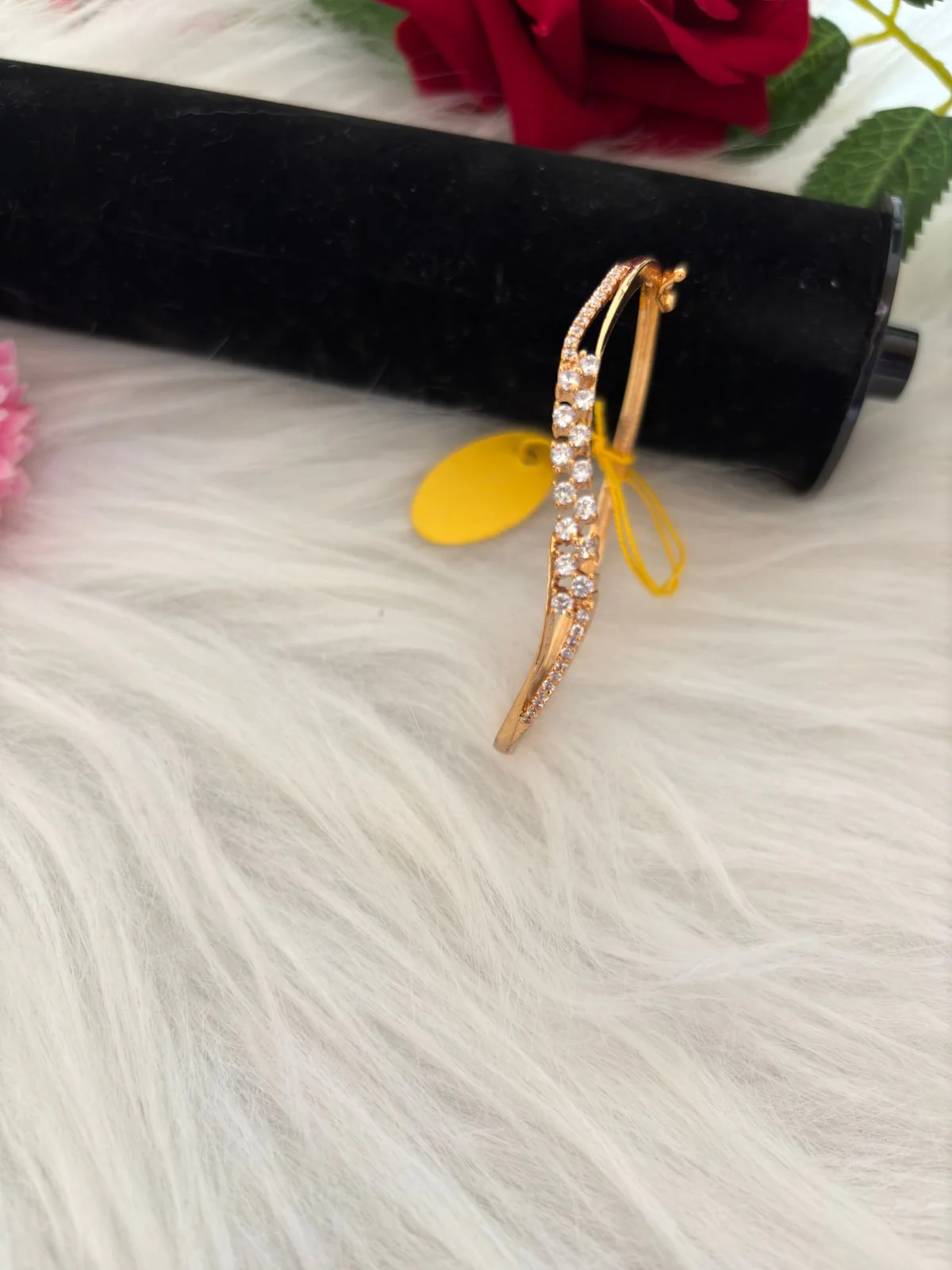 Rose Gold Openable Bracelet - Image 5