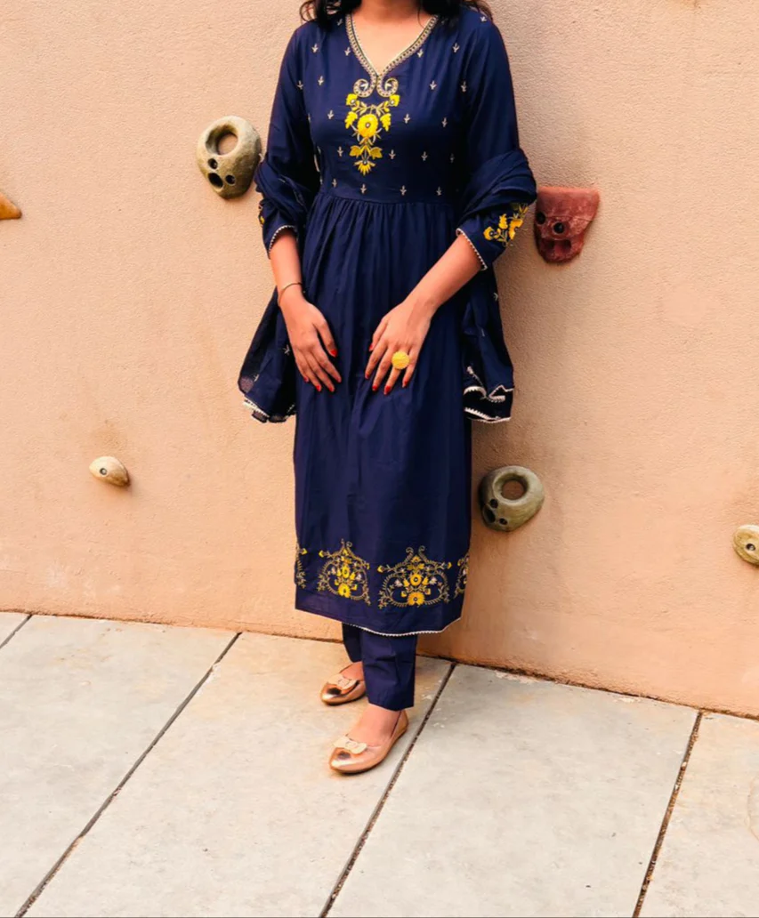 Clair De Lune Cotton Kurti Set - Image 6