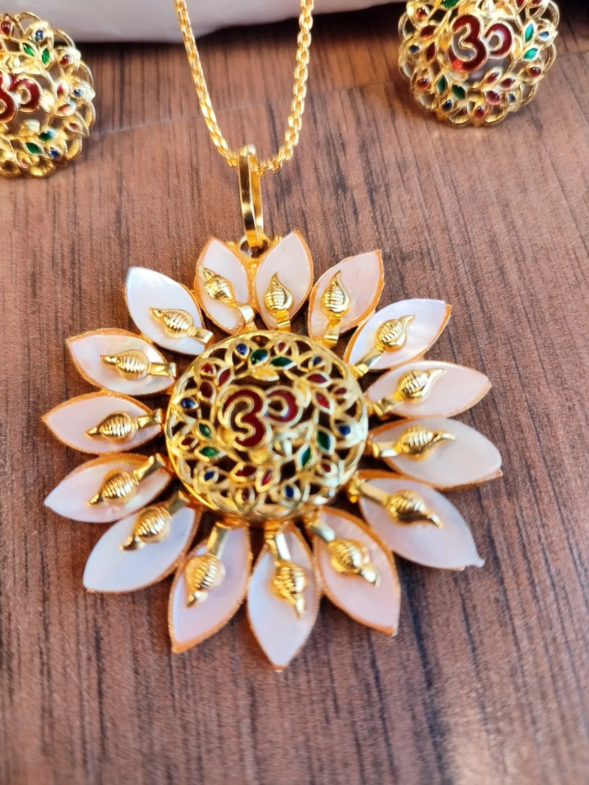Om Designed Gold  Plated Jewellery(With Sea Shell) - Image 4