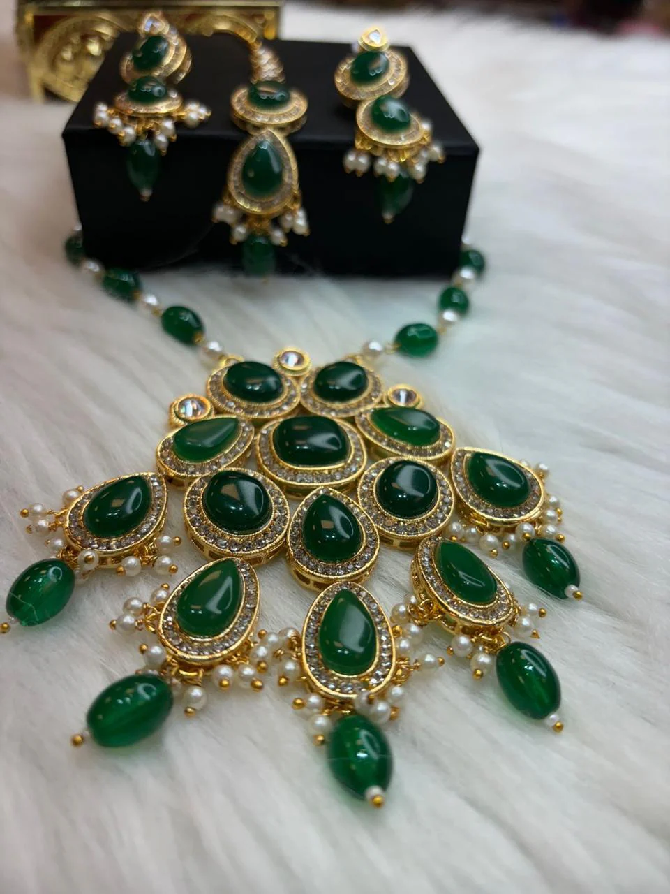 Green Art Of Kundan [ Royal Set ] - Image 3