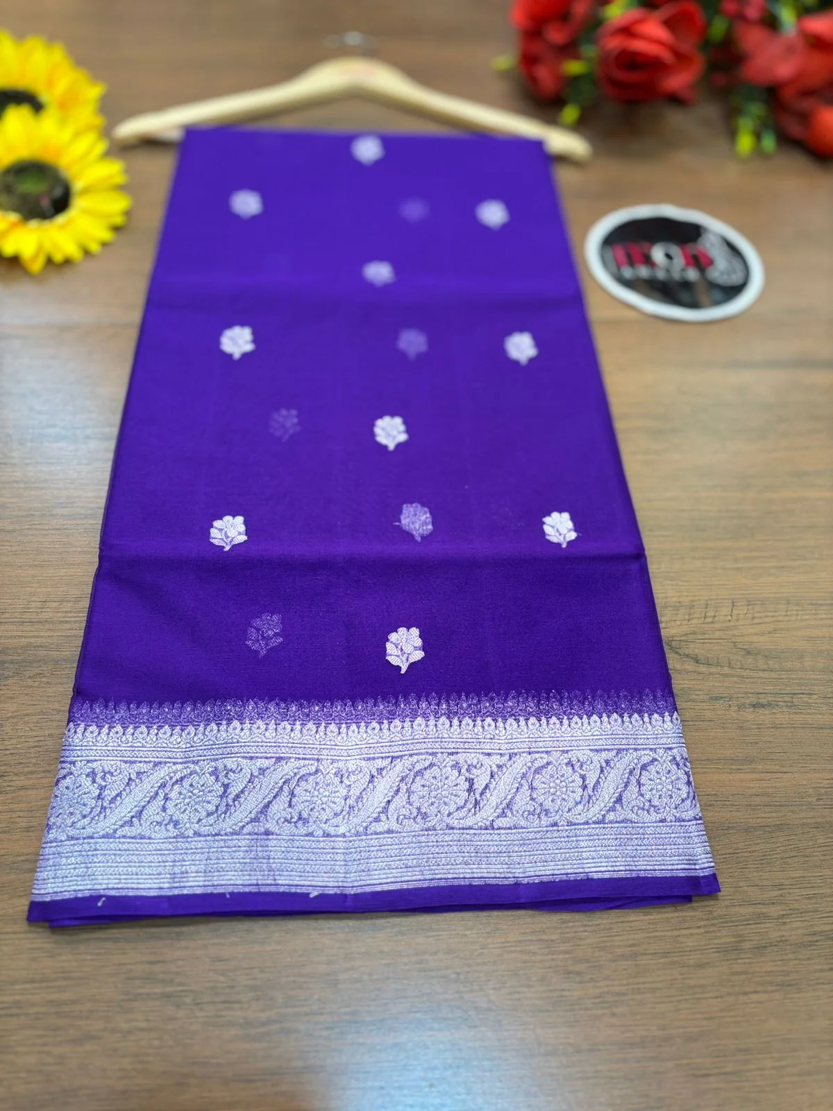Legacy Of Khaddi Chiffon Handloom Banarasi Saree [Purple] - Image 4