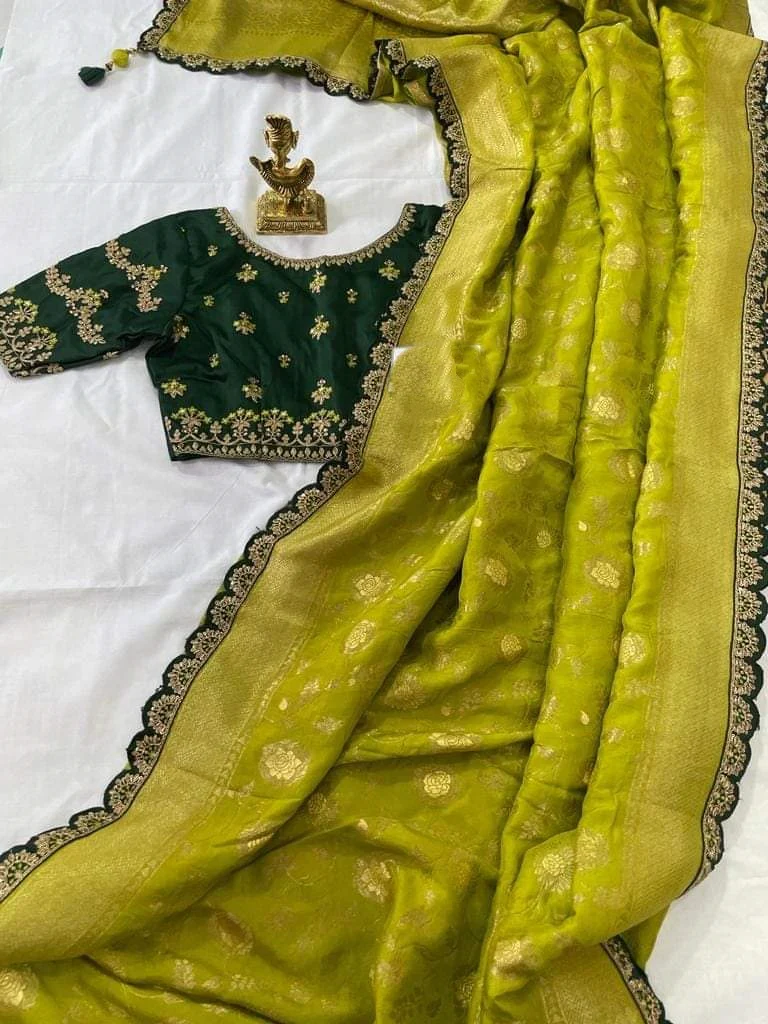Magical Yellow Green Combination Banarasi Silk Saree - Image 3