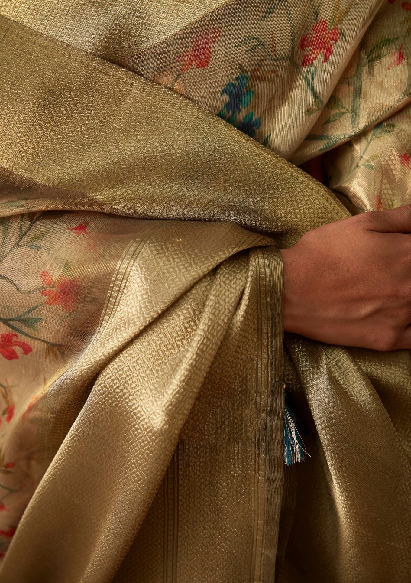 Navya - Purely Praising (Designer Linen Saree) - Image 3